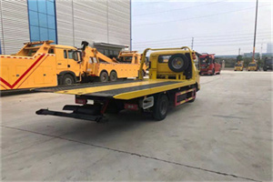 文登非事故拖车